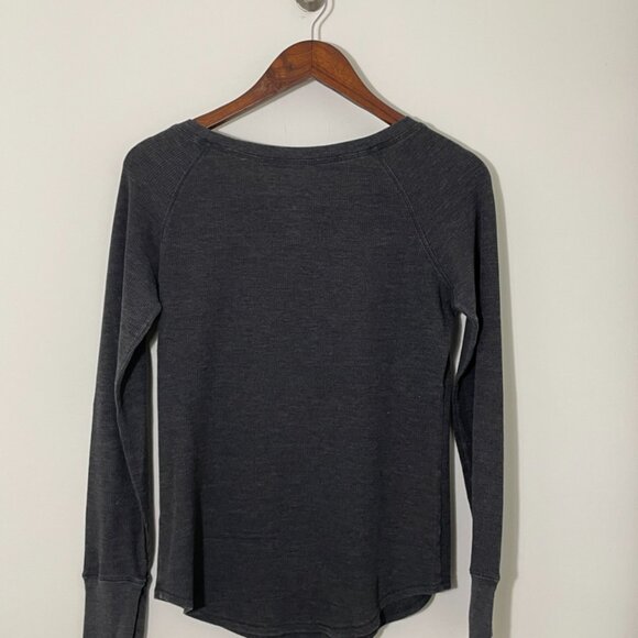 Project Karma Waffle Knit Graphic -Mtv Long Sleeve - Gray XL (15-17) - Picture 2 of 6